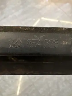 Bentley Bentayga 2017 höger sidoruts tätning OEM 36A854328A