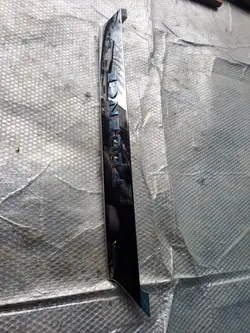 Listwa OEM tira luminosa traseira para Renault Fluence ZE