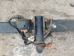 Crochet de remorque Mercedes Vito W639 OEM A6393101195