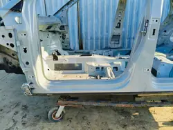 Painel lateral esquerdo OEM 012 Karoq 25/24
