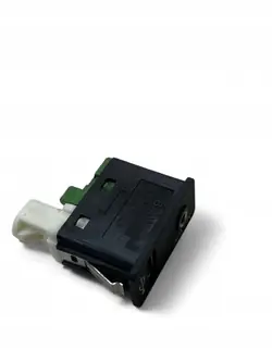Prise USB BMW OEM 9241331 pour X1 E84 2015