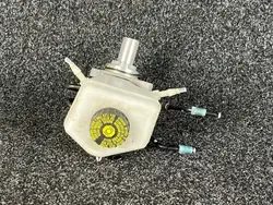 Réservoir de liquide de frein OEM 00.000.51N usagé