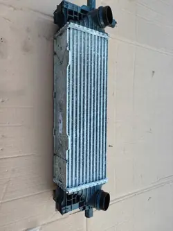 Intercooler BMW OEM 17118584127 para X5/X6/X7