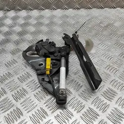 AUDI Q7 4M charnière de capot OE 4M0823823
