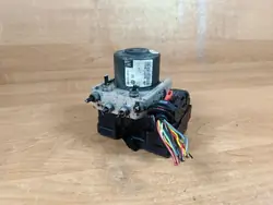 ABS-jarrupumppu OEM 1K0907379N VW Golf V:lle