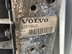 Radiateur d'eau OEM 22318825 pour Volvo FH II 12.8