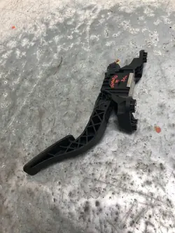 Gaspedal Kia Picanto III OEM APU27180 - Gebraucht