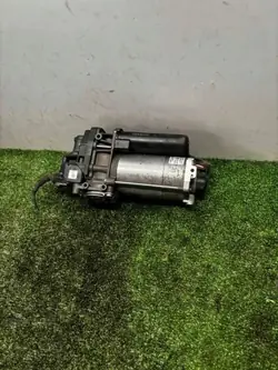 AUDI Q7 (4M) Suspension Compressor 4M0616005H