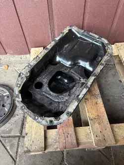 Motoroljepanna Mitsubishi Pajero IV 3.2DID