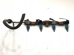 Polttoaineenjakotukki Toyota Corolla E13 23250-0D060