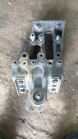 OEM 9603201770 Bladfjädermontering för Actros MP4 Arocs