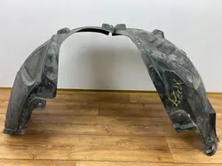 Left Front Wheel Arch Dodge Charger 6.4L 2015+
