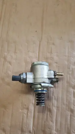 Kraftstoffpumpenventil OEM 03C127026P für VW Passat B7