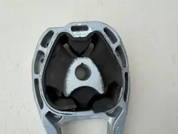 Toyota C-HR II Moottorin Kiinnike OEM 24R - Käytetty