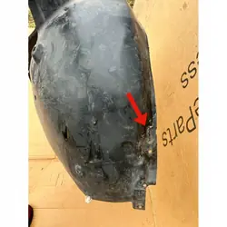 AUDI A4 B9 Etuvasen lokasuoja 8W0821171G