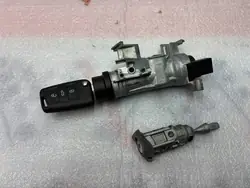 VW GOLF VII Sytytyskytkin avaimella 1K0905851