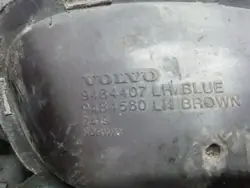 Volvo XC70 framlyktespolare OEM 9484560