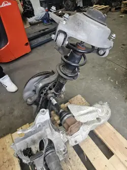 Etujousi 8K2399345C Audi A4 B8:lle