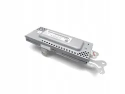 Tesla Model 3 Antennförstärkare OEM 1079755-00-D