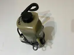 Pompe de direction assistée FORD FOCUS MK2 C-MAX