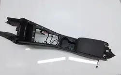 Accoudoir VW OEM 5H0863241A pour Golf VIII Variant