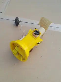 Pompe à carburant BMW 198pome36 - Facelift jaune E36