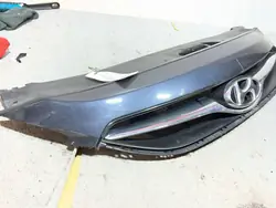 Couvre-ceinture avant Hyundai i40 OEM 863613Z000