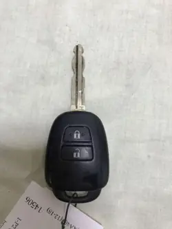 Llave Toyota RAV4 OEM FBZ14506 - Estado usado