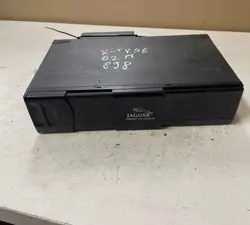 Käytetty CD-vaihtaja OEM 54C30824Y02 Jaguar X-Type:lle