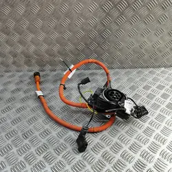 BMW 3 (F30, F80) Akun latauskaapeli 6824111