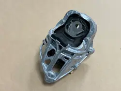 AUDI A6 A7 Moottorin Kiinnike Vasemmalle 4M0199371GH 2.0 TFSI