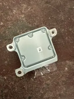 Airbag-anturimoduuli OEM D10J57K30 Mazda CX-3