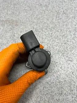 Sensor Bomba Injeção OEM 13517787186