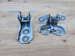 OEM ZAWIASY DRZWI PRAWY PRZÓD PRZEDNIE OPEL MOKKA Z474 GAZ KOMPLET