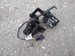 Takaluukun lasin lukko BMW E39 OEM 67118384069