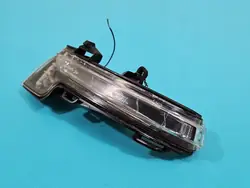 Indicador Frontal Direito Skoda Octavia III 5E0949102