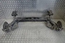 Viga suspensión trasera OEM 5Q0501049BJ - Usado