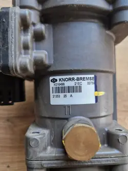 Válvula mestre travão K016496 2135325 para Ford F-MAX