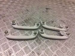 Inserción de cerradura puerta delantera Mazda CX-3 2018 OEM SKE36720