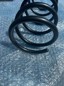 Mola Suspensão Dianteira Toyota Yaris I OEM
