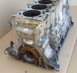 Bloc Moteur Inférieur BMW OEM 7502903 - Occasion
