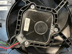 Ventilateur de radiateur BMW i3 I01 OEM 15272311 8642143