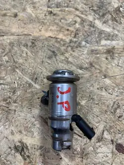 Injecteur Adblue Mercedes V177 A0004904000