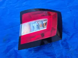 SKODA FABIA III COMBI LAMPE ARRIÈRE DROITE 6V9945096