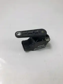 Capteur de niveau arrière droit OEM 6778809 pour Hyundai i10