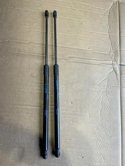 PEUGEOT 5008 II Baklucka Ställdämpare Vänster Höger 9841148980