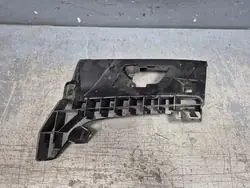 Suporte de Para-choque Frontal Esquerdo Audi Q5 80A807095E