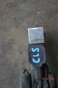 Bloco de válvula de suspensão pneumática Mercedes-Benz CLS C219