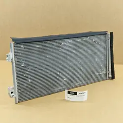 Ilmastointikondensaattorin Kaavin OEM 64535A51366 BMW 1 F70