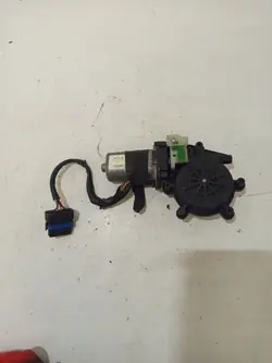 Alfa Romeo GT vänster fönstermotor OEM 3D 2003-2010